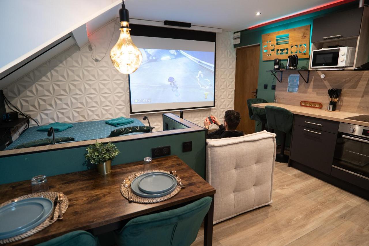 Capsule Color Deluxe Balneo I Ecran Home Cinema I Console De Jeux Trith-Saint-Leger Exterior foto