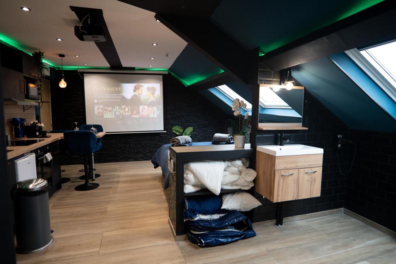 Capsule Color Deluxe Balneo I Ecran Home Cinema I Console De Jeux Trith-Saint-Leger Exterior foto